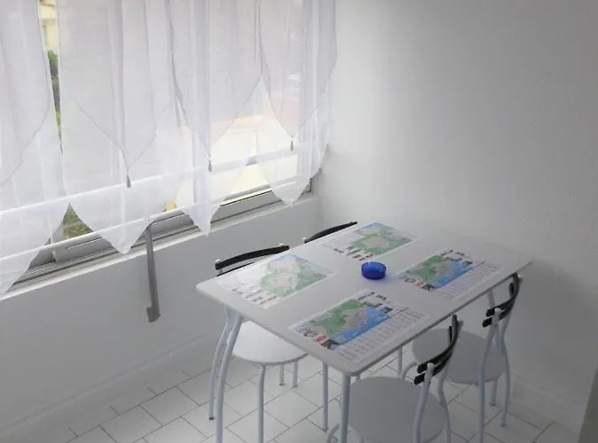 T2 De La Conque Apartman *